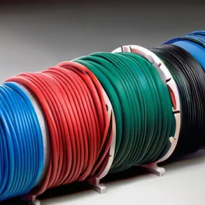 Сшитый полиэтилен в энергетических кабелях: чем он лучше традиционных решений